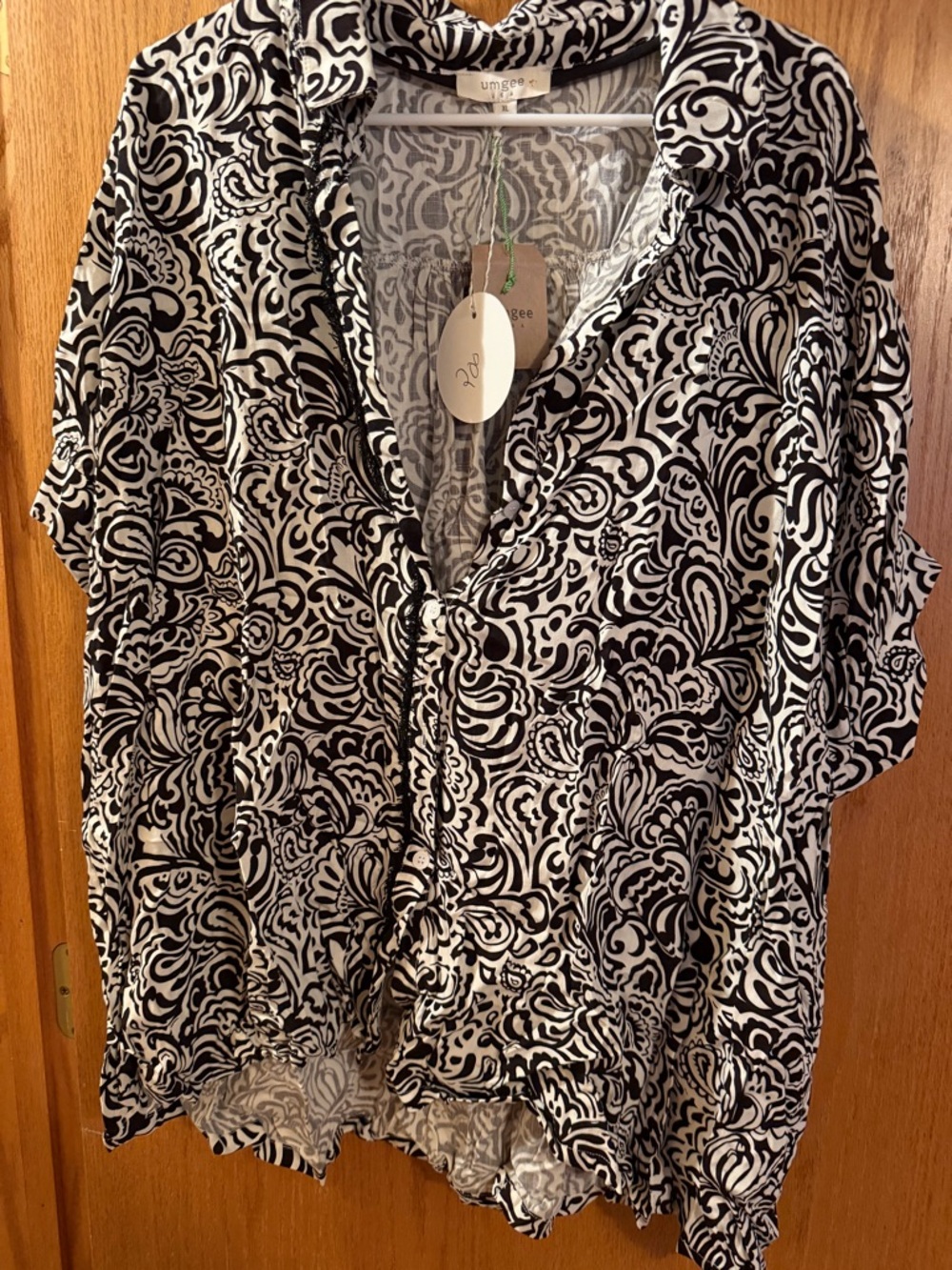 Umgee Black & White Swirl Print Button-Down Collared Top